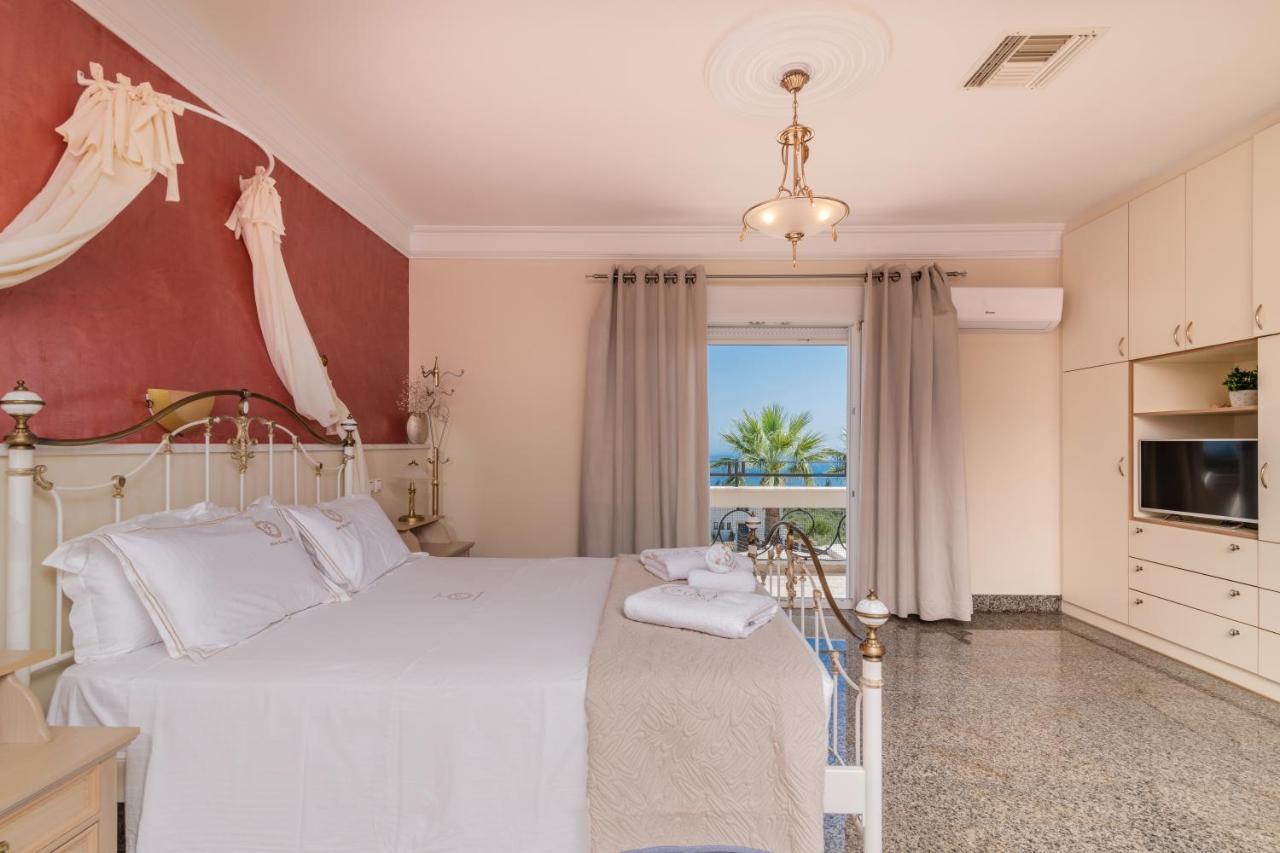 Frido Luxury With Jacuzzi Villa *