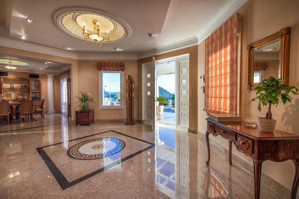 Frido Luxury With Jacuzzi *