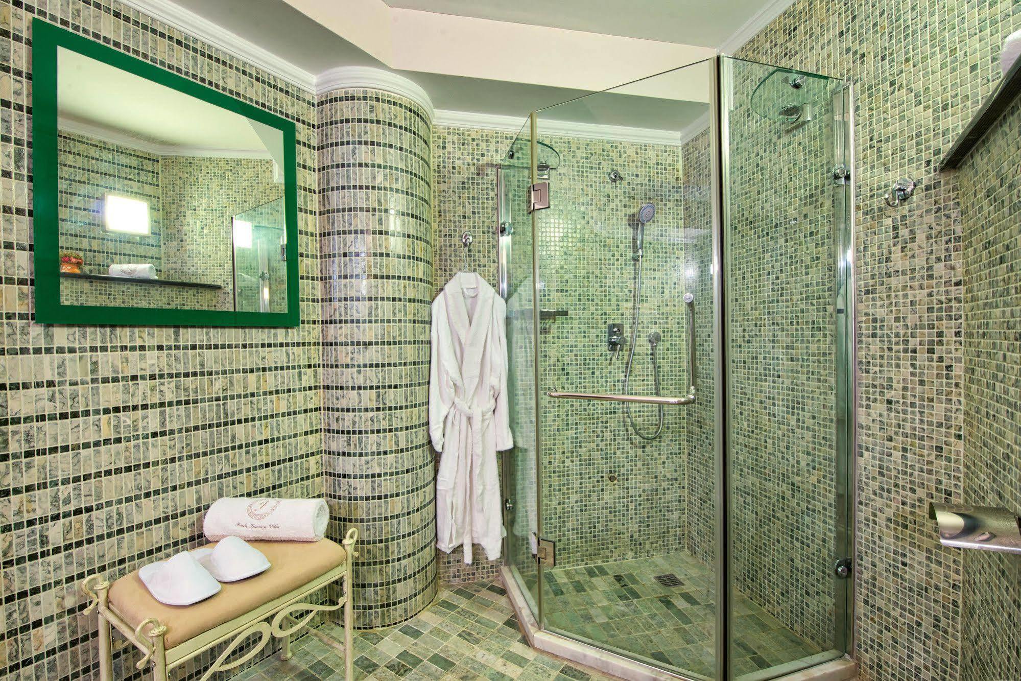 Frido Luxury With Jacuzzi *